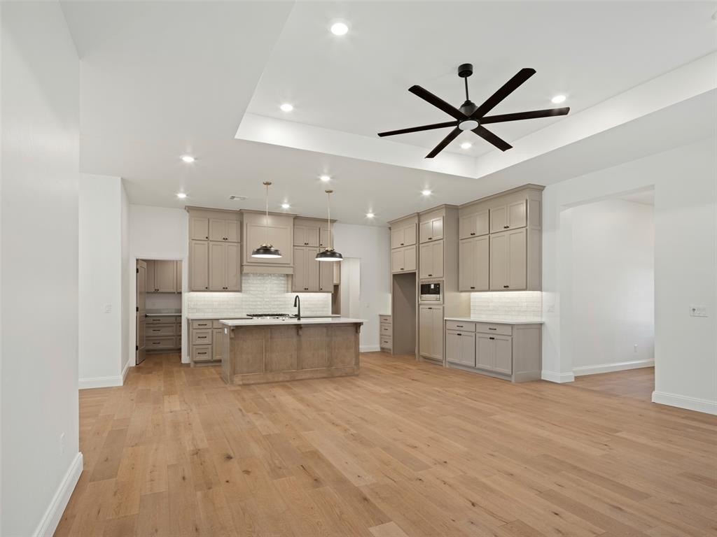 16309 Blackberry Farm Road Property Photo 8