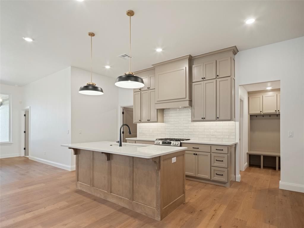 16309 Blackberry Farm Road Property Photo 10