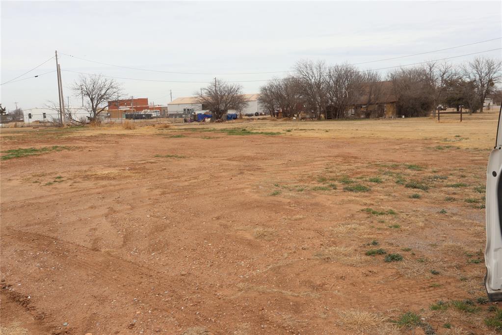 Thompson Avenue Property Photo 1