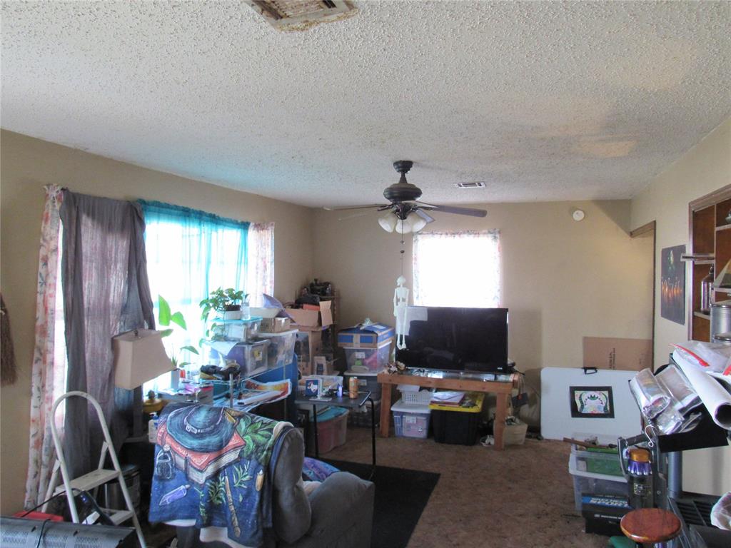 805 Sw 4th Property Photo 3