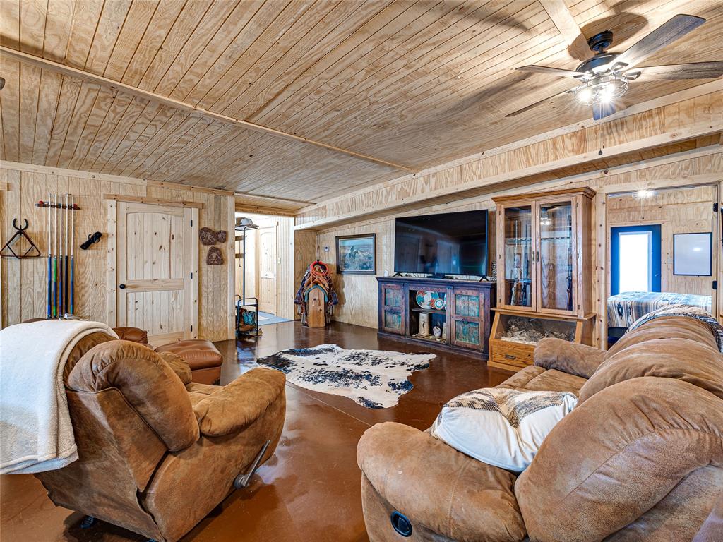 9505 E Mcelroy Road Property Photo 14