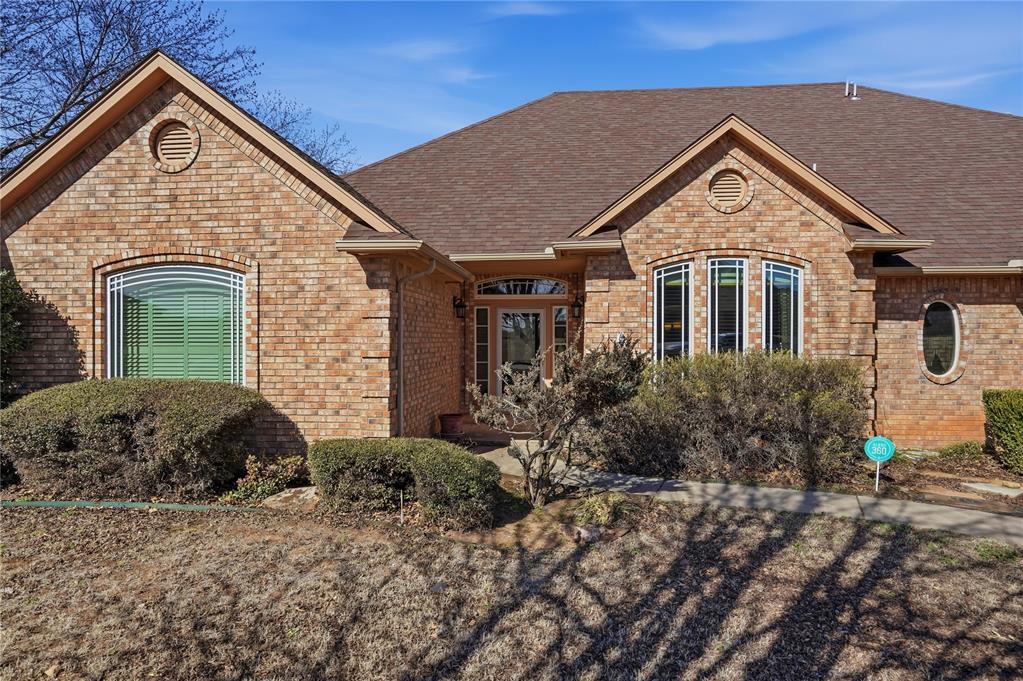 3304 Pondridge Road Property Photo 4