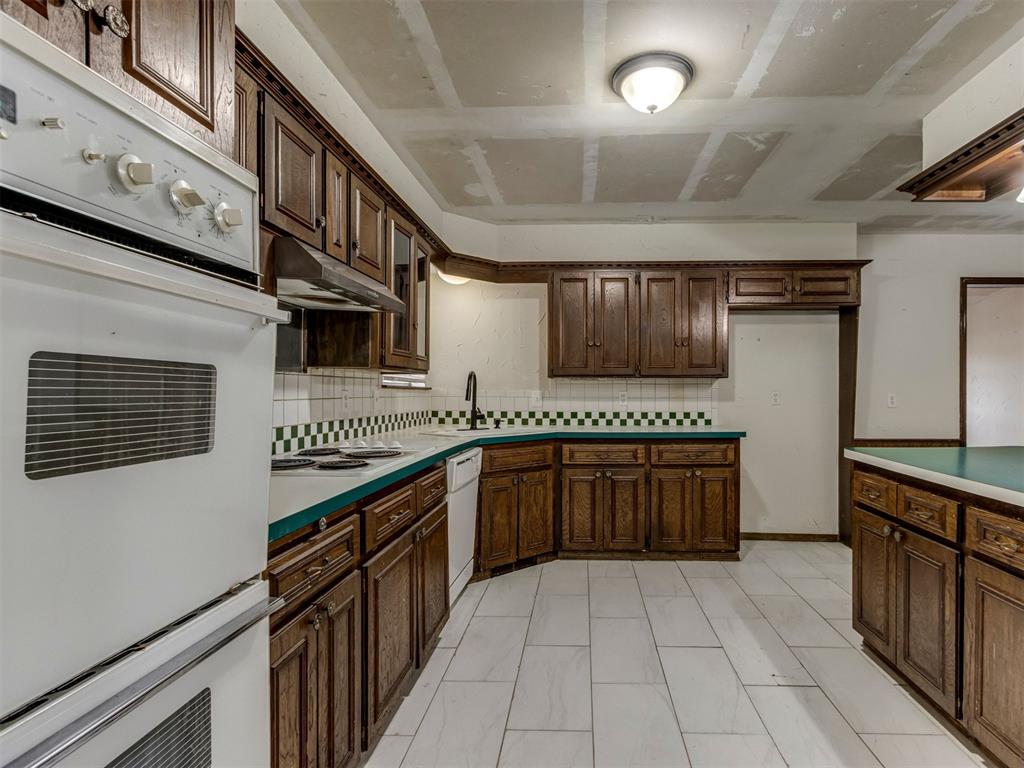 6212 Willowridge Drive Property Photo 9