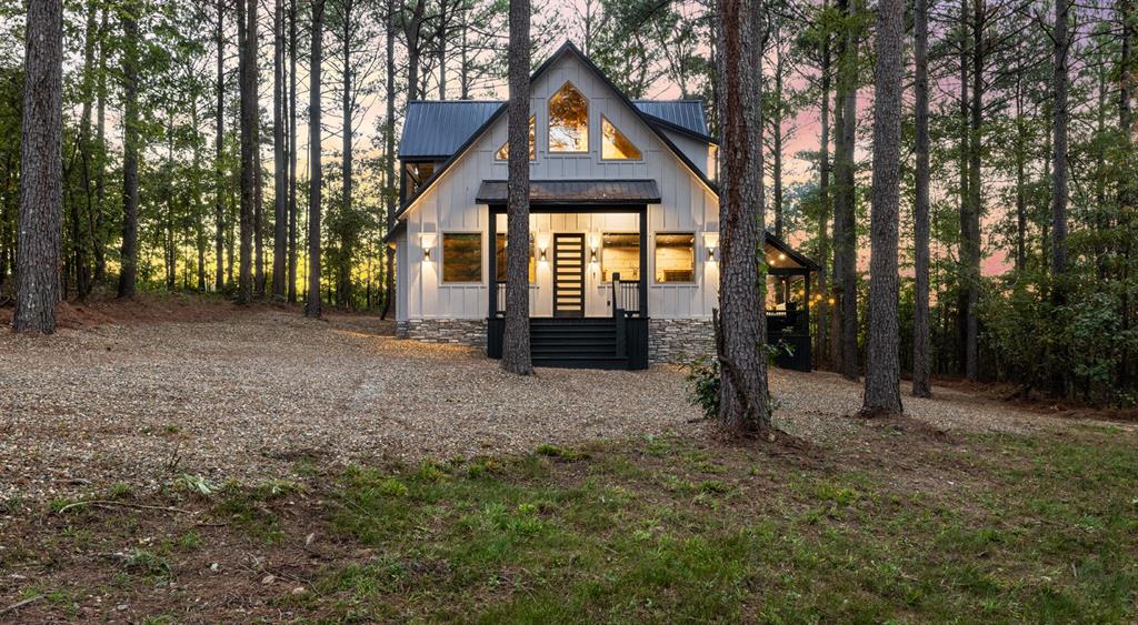 453 Triton Trail Property Photo 6
