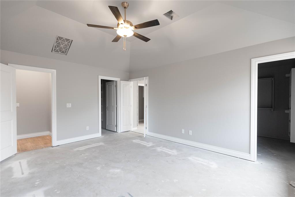 9304 Nw 119th Street Property Photo 5