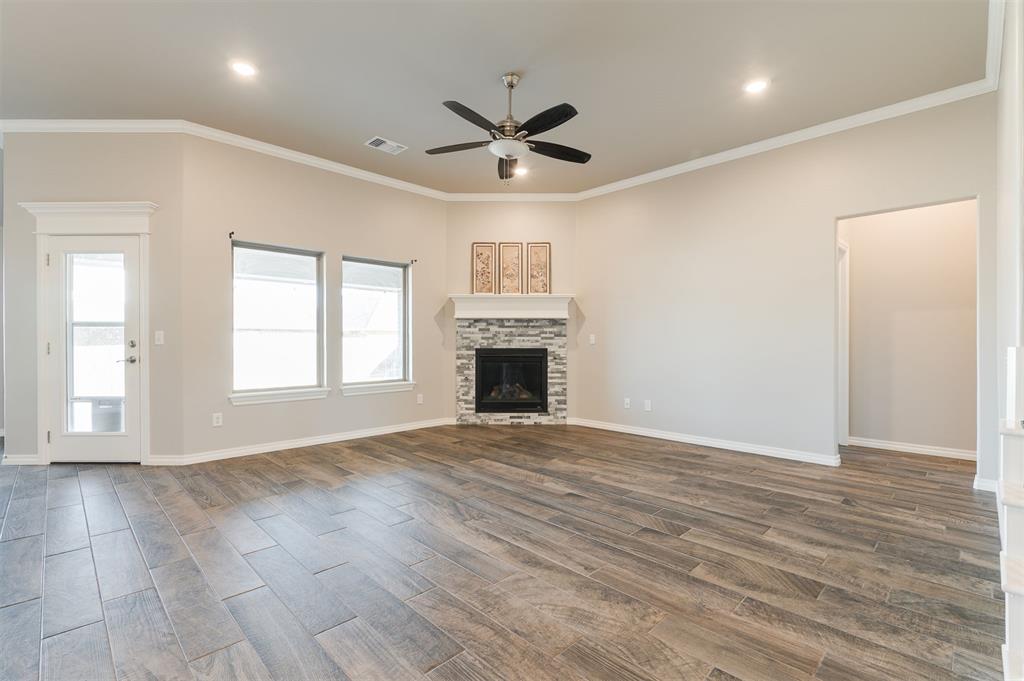 11824 Edi Avenue Property Photo 11