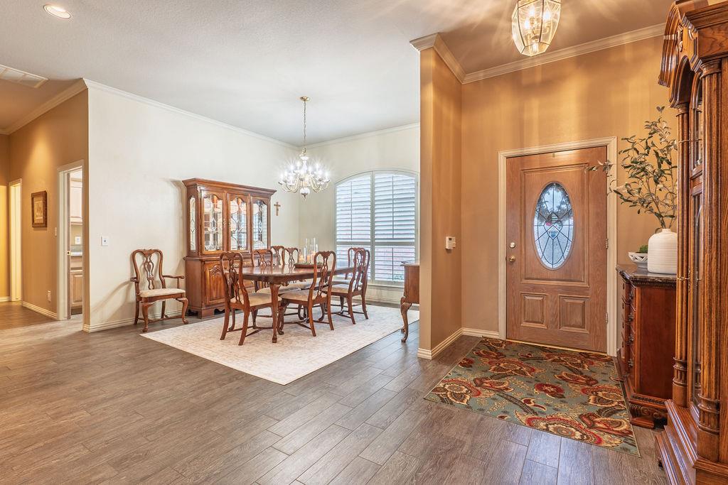 9 Castle Creek Place Property Photo 4