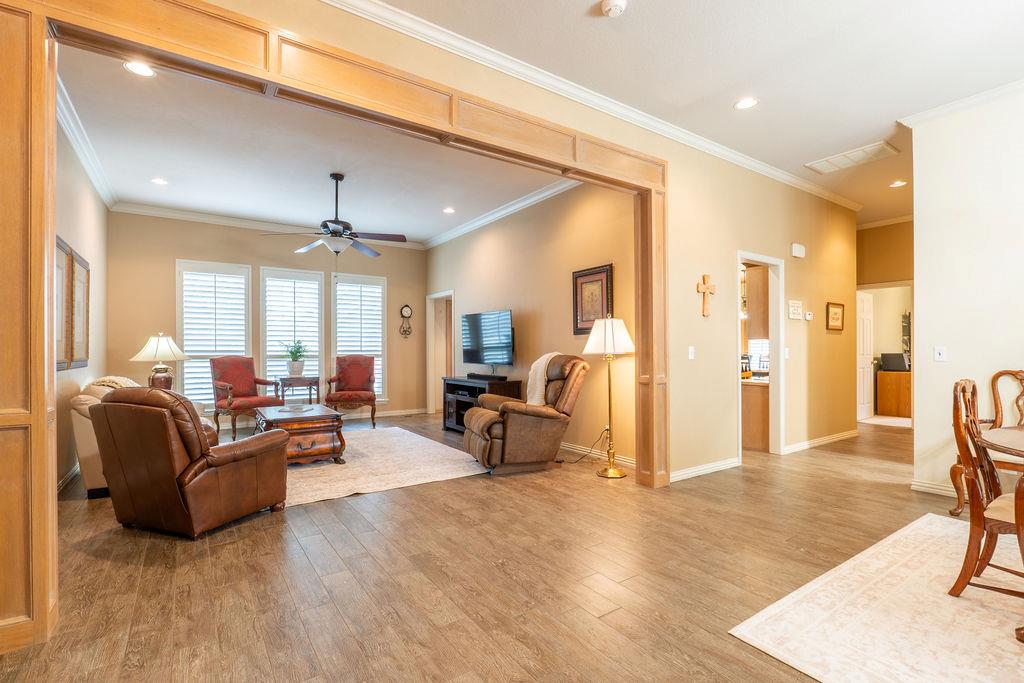 9 Castle Creek Place Property Photo 5