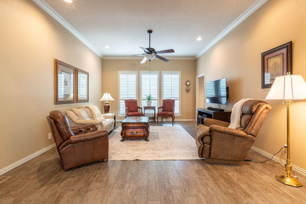 9 Castle Creek Place Property Photo 6