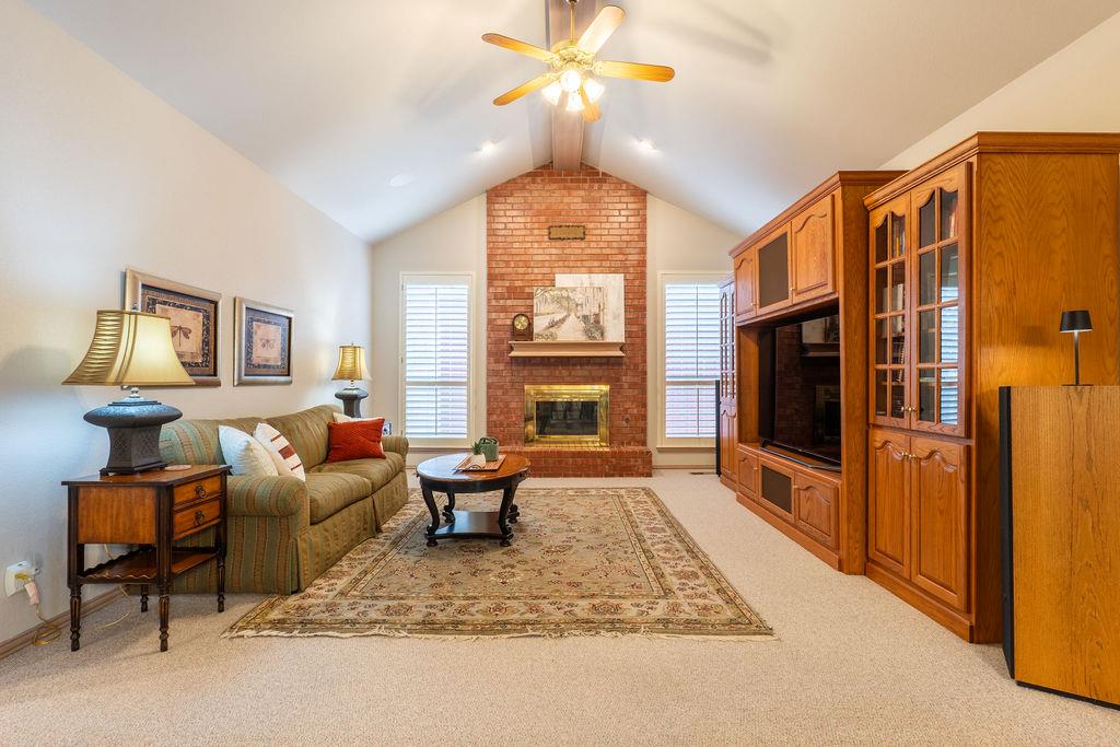 9 Castle Creek Place Property Photo 9