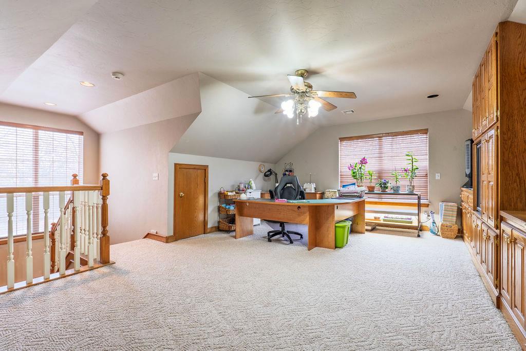 9 Castle Creek Place Property Photo 37