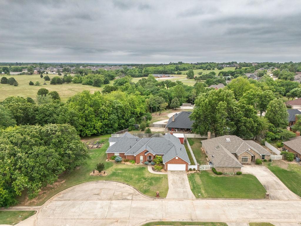 9 Castle Creek Place Property Photo 45
