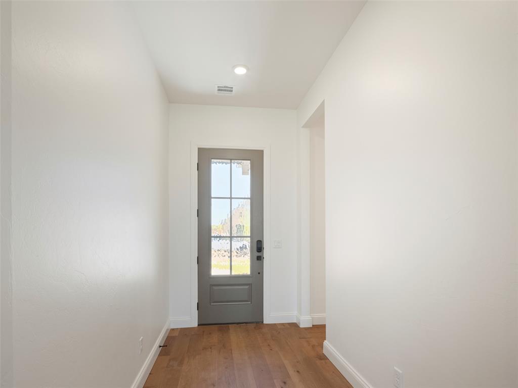 7809 Nw 163rd Street Property Photo 3