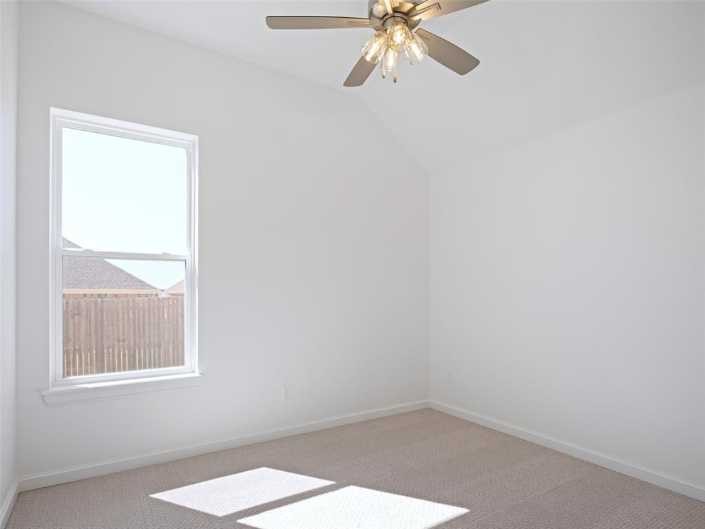 16301 Dakota Drive Property Photo 23