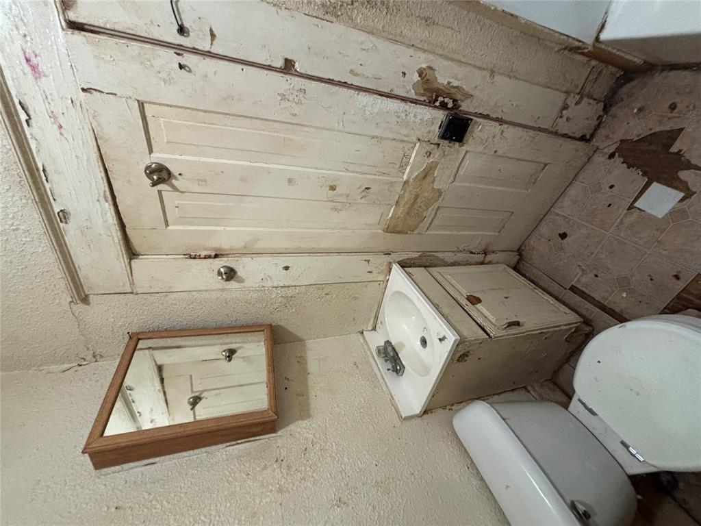 521 E Vilas Avenue Property Photo 10