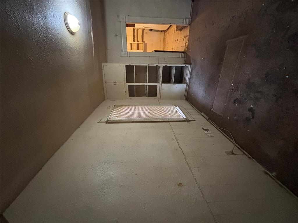 521 E Vilas Avenue Property Photo 17