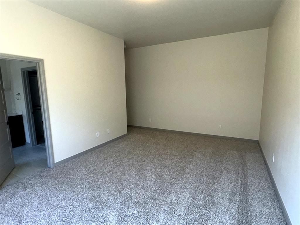 8109 Nw 146th Street Property Photo 17