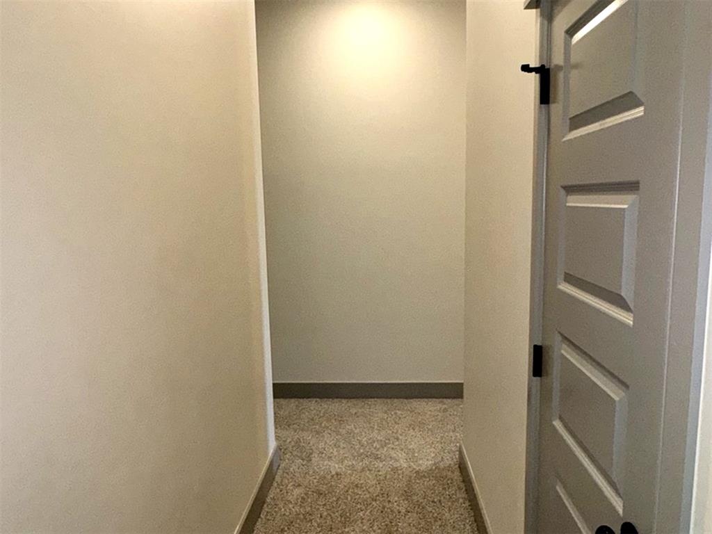8109 Nw 146th Street Property Photo 20