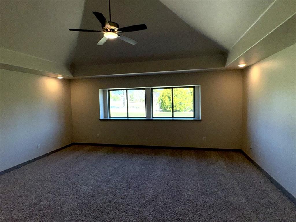 8109 Nw 146th Street Property Photo 24