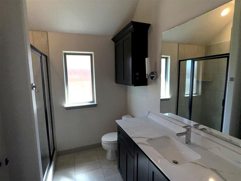 8109 Nw 146th Street Property Photo 35