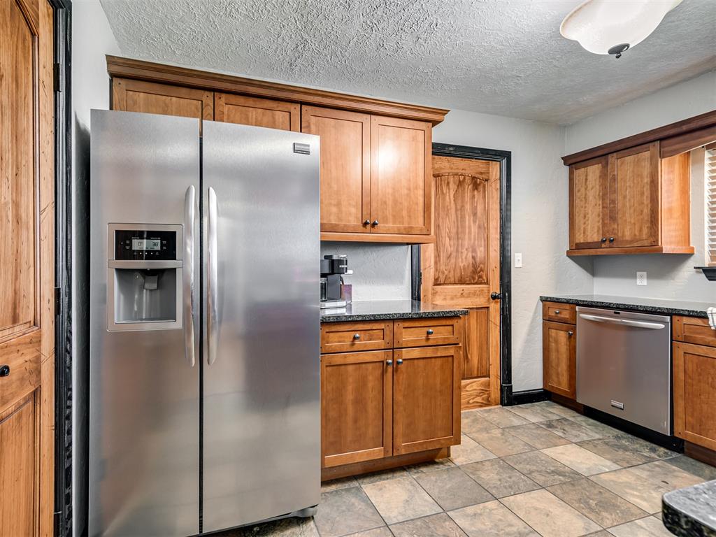 2104 Clary Drive Property Photo 12