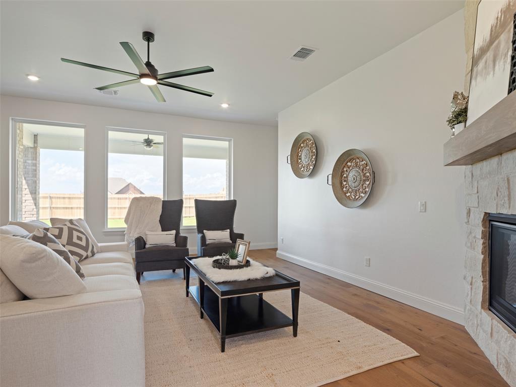 519 Explorer Trail Property Photo 4