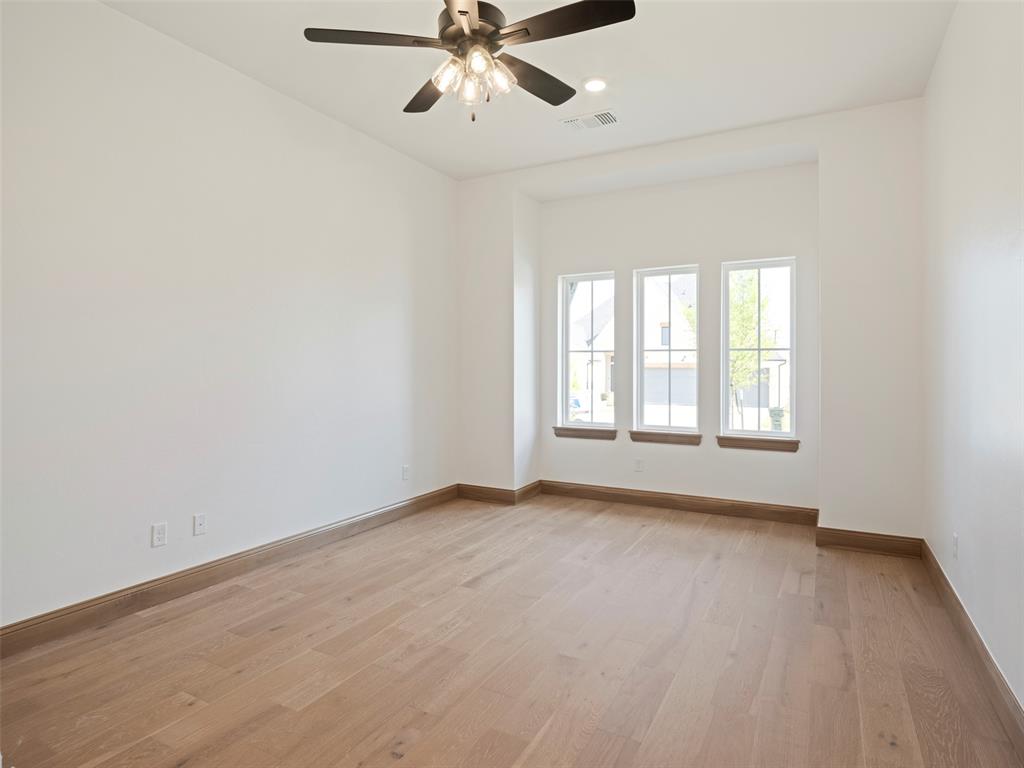 514 Basin Way Property Photo 10
