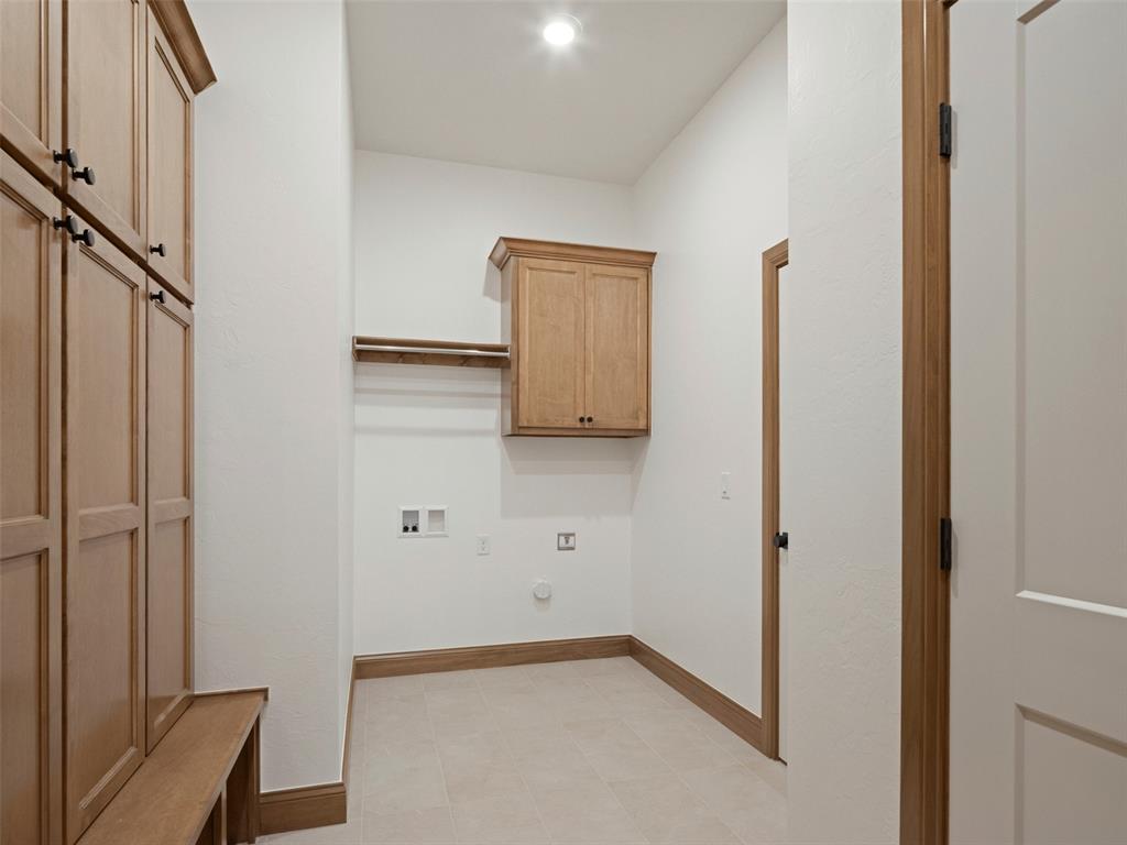 514 Basin Way Property Photo 35