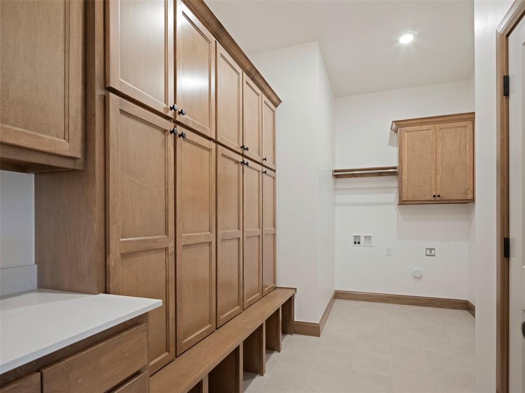 514 Basin Way Property Photo 36