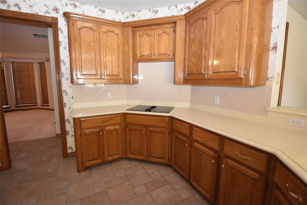 12608 Redstone Court Property Photo 6