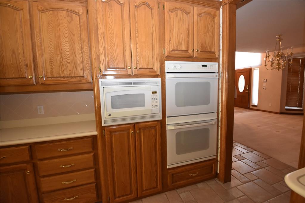 12608 Redstone Court Property Photo 7