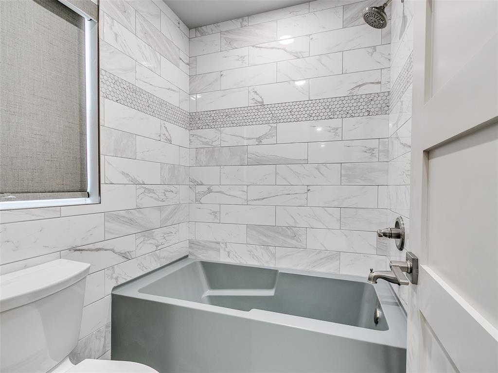 6500 N Grand Boulevard 122 Property Photo 14