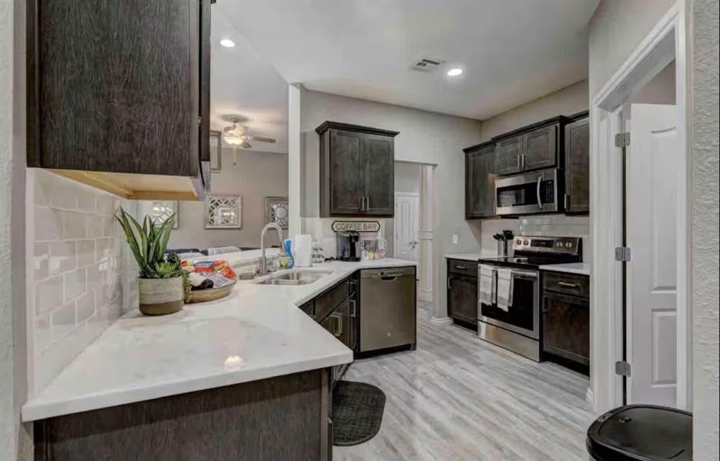 829 Sw 40th Street Property Photo 6