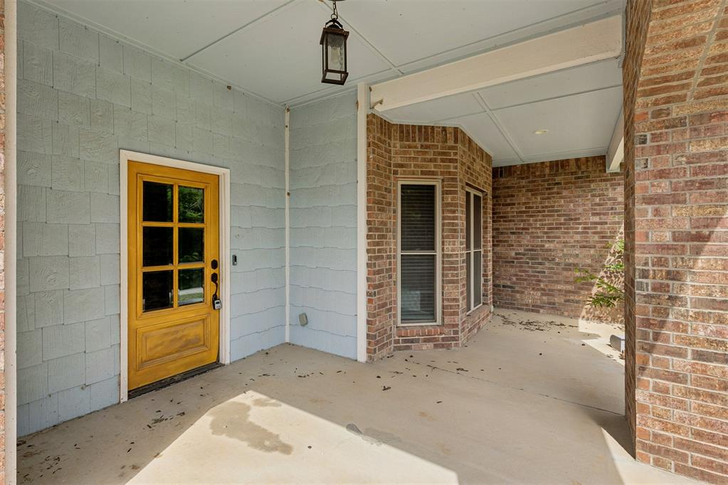551 W 9th Avenue Property Photo 4