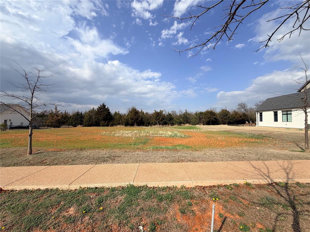 18773 Selah Way Property Photo 1