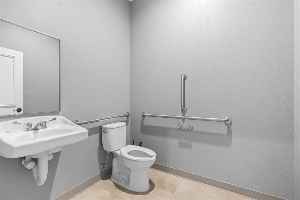 2402 S 29th Street Property Photo 30
