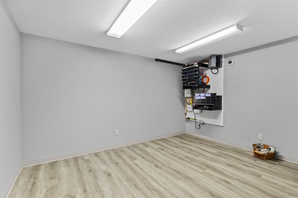 2402 S 29th Street Property Photo 31