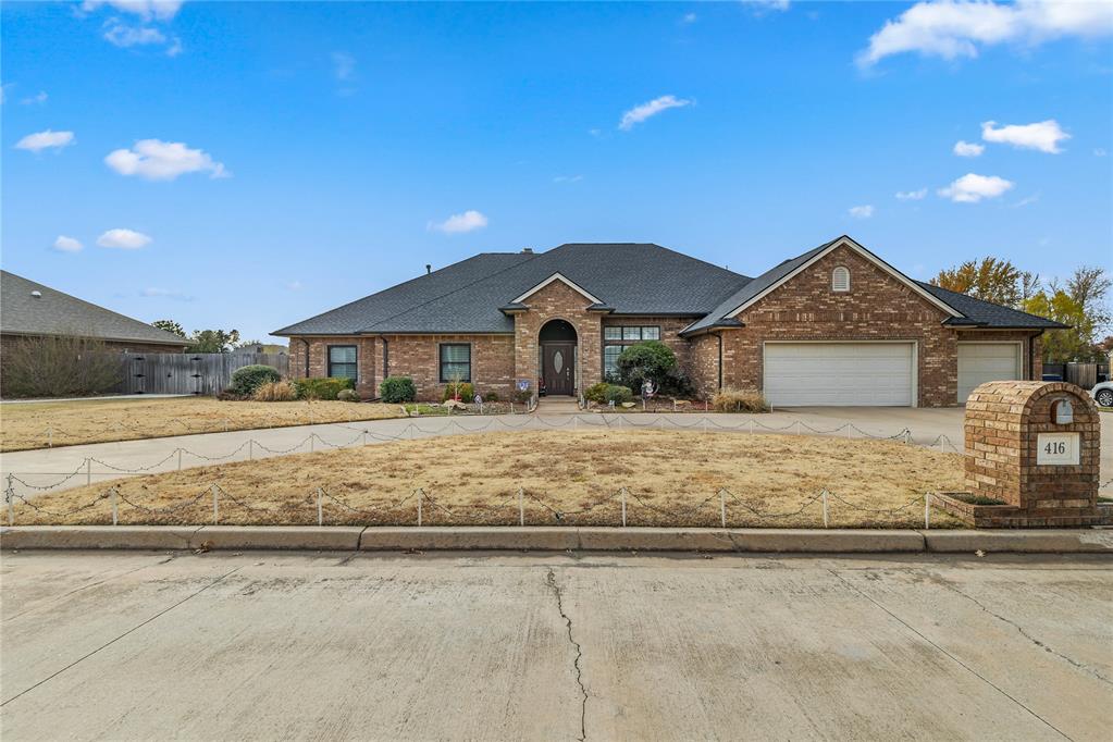 416 Fieldcrest Drive Property Photo 1