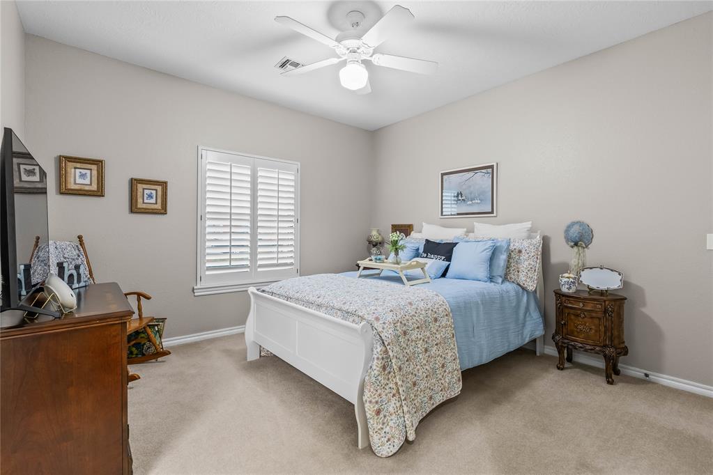 416 Fieldcrest Drive Property Photo 25