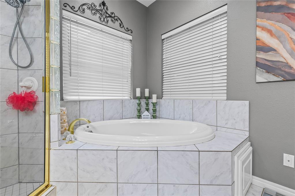 416 Fieldcrest Drive Property Photo 33