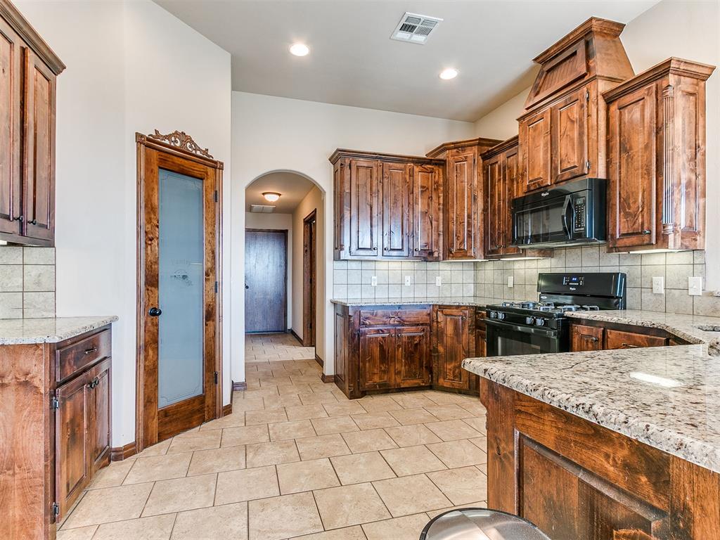 1124 Antler Ridge Property Photo 16