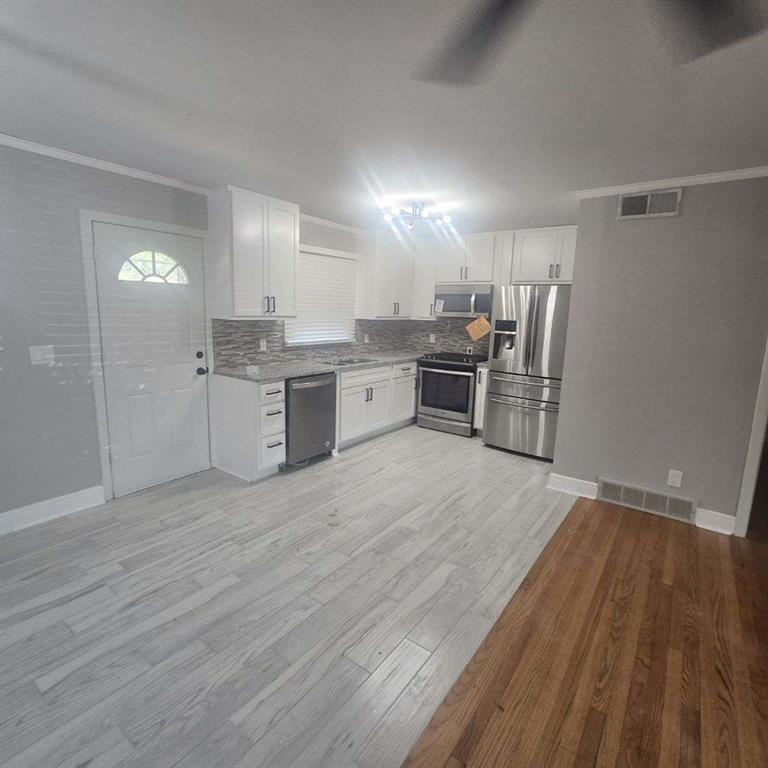 3135 Nw 49th Street Property Photo 4