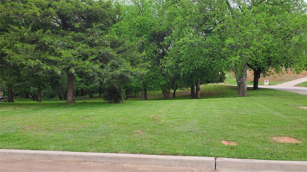Eagles Nest Property Photo 1