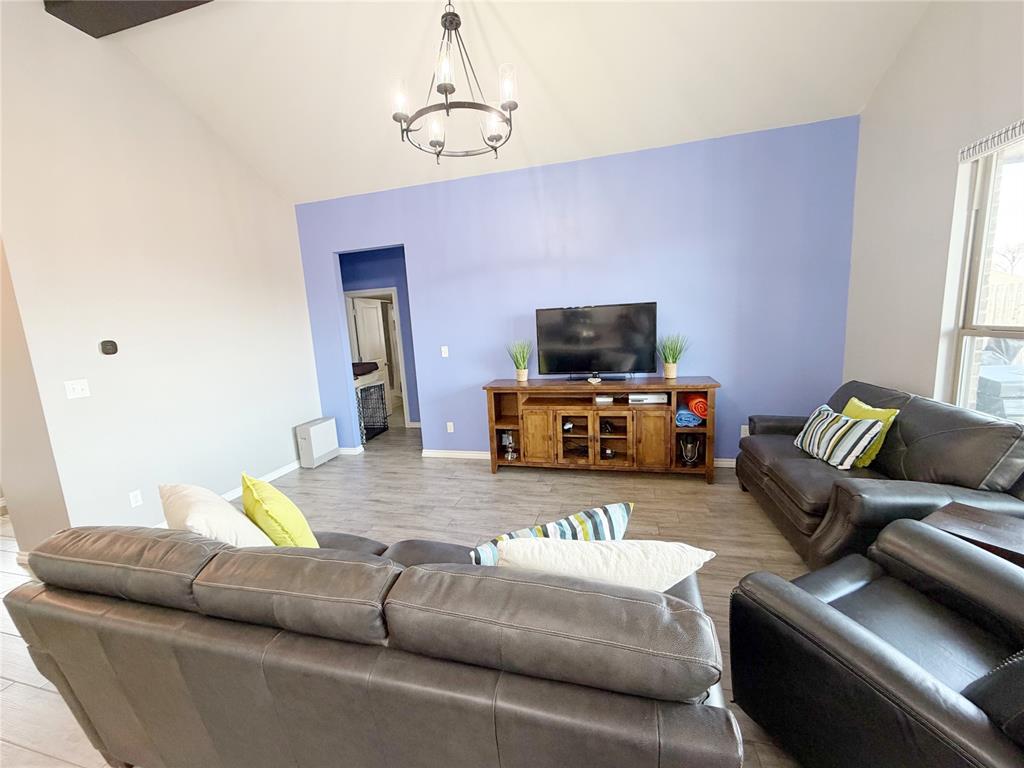 2712 Land Run Street Property Photo 5