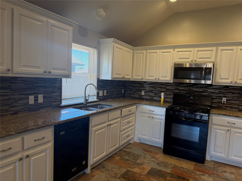 2732 Se 90th Street Property Photo 5