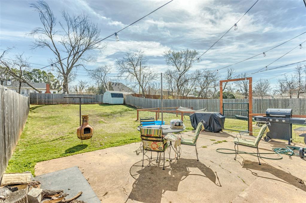 1815 N Bell Avenue Property Photo 22
