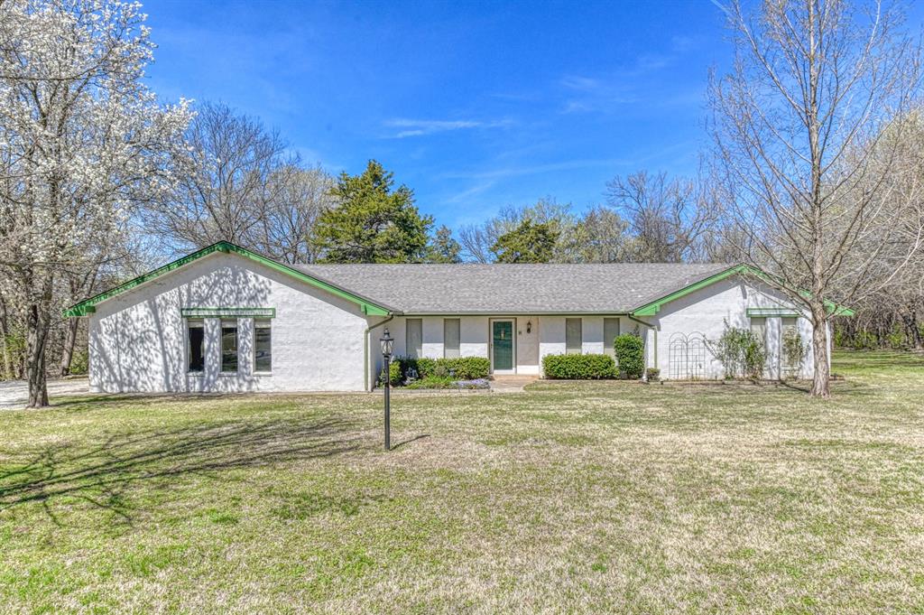 1609 E Post Oak Road Property Photo 1