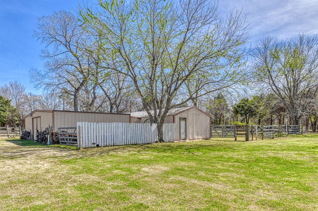1609 E Post Oak Road Property Photo 44