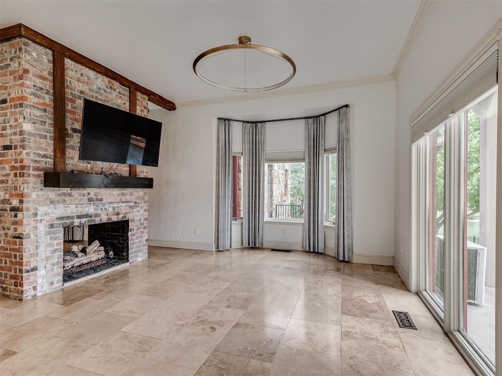 4212 Water Front Circle Property Photo 14