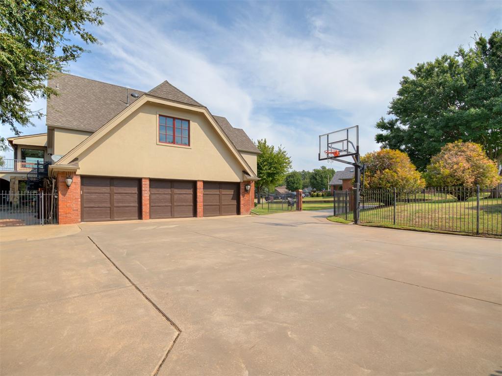 4212 Water Front Circle Property Photo 32